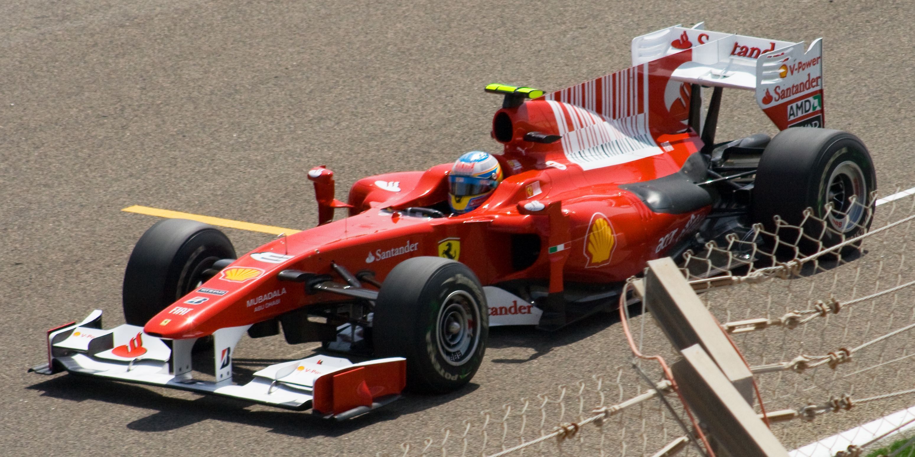 [Imagen: Ferrari_Bahrain_2010.jpg]