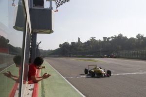 Una carrera de Fórmula 3 disputada en Ímola