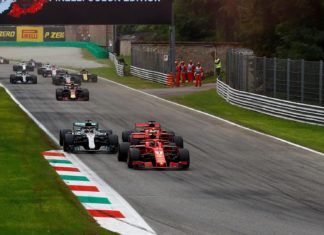 Mika Hakkinen on Mercedes, Ferrari battle