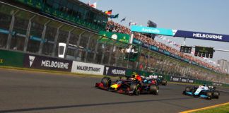 Pierre Gasly leads Robert Kubica and George Russell