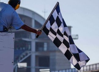 Chequered falls on Formula European Masters series