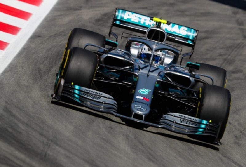 F1: Bottas y Mercedes dominan el viernes con Haas como cuarto equipo
