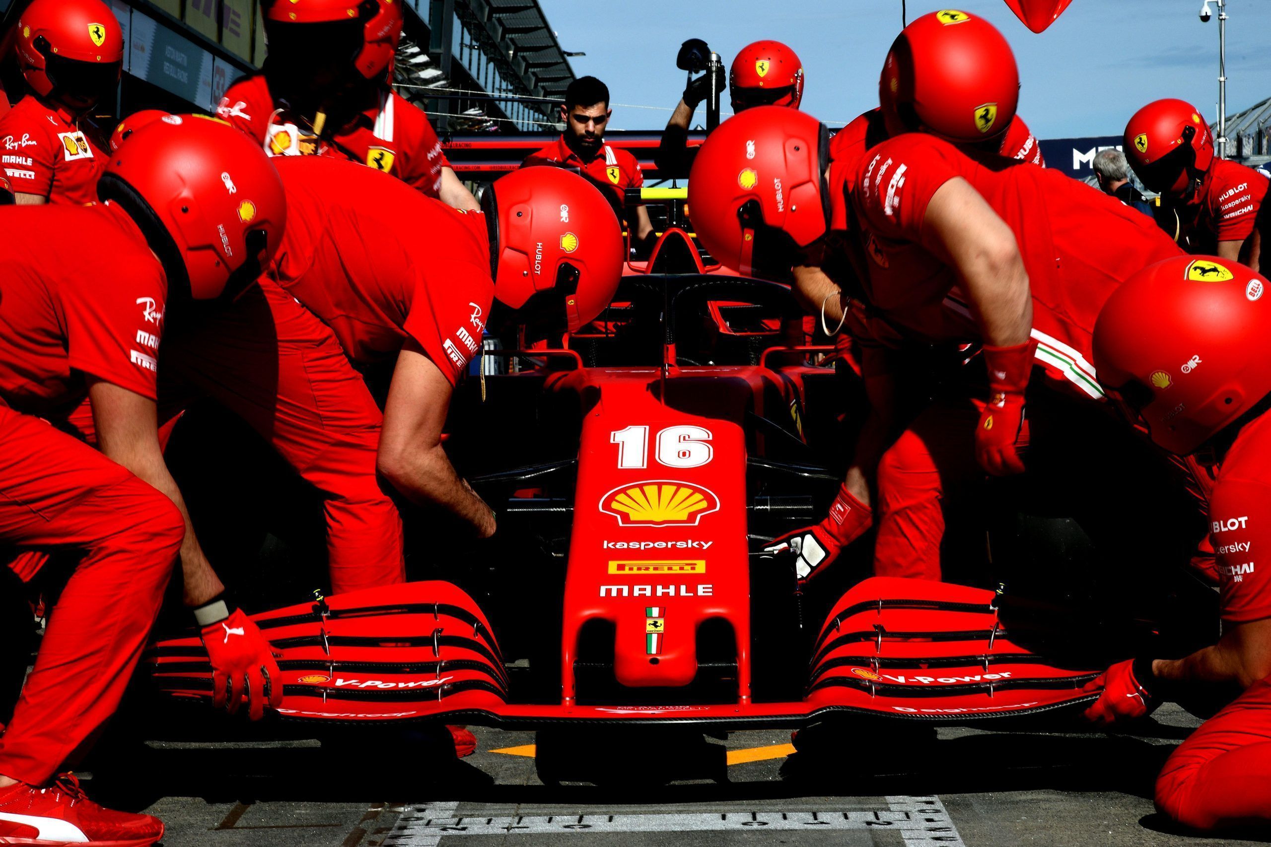 El significado de la Ferrari en Italia | FormulaRapida.net