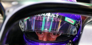 Cyril Abiteboul, Daniel Ricciardo, Carlos Sainz