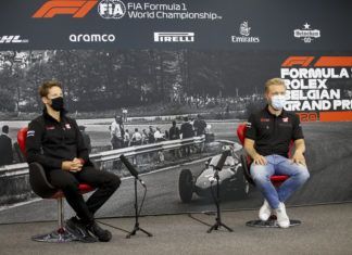 Haas, Guenther Steiner, Kevin Magnussen, Romain Grosjean, Sergio Perez