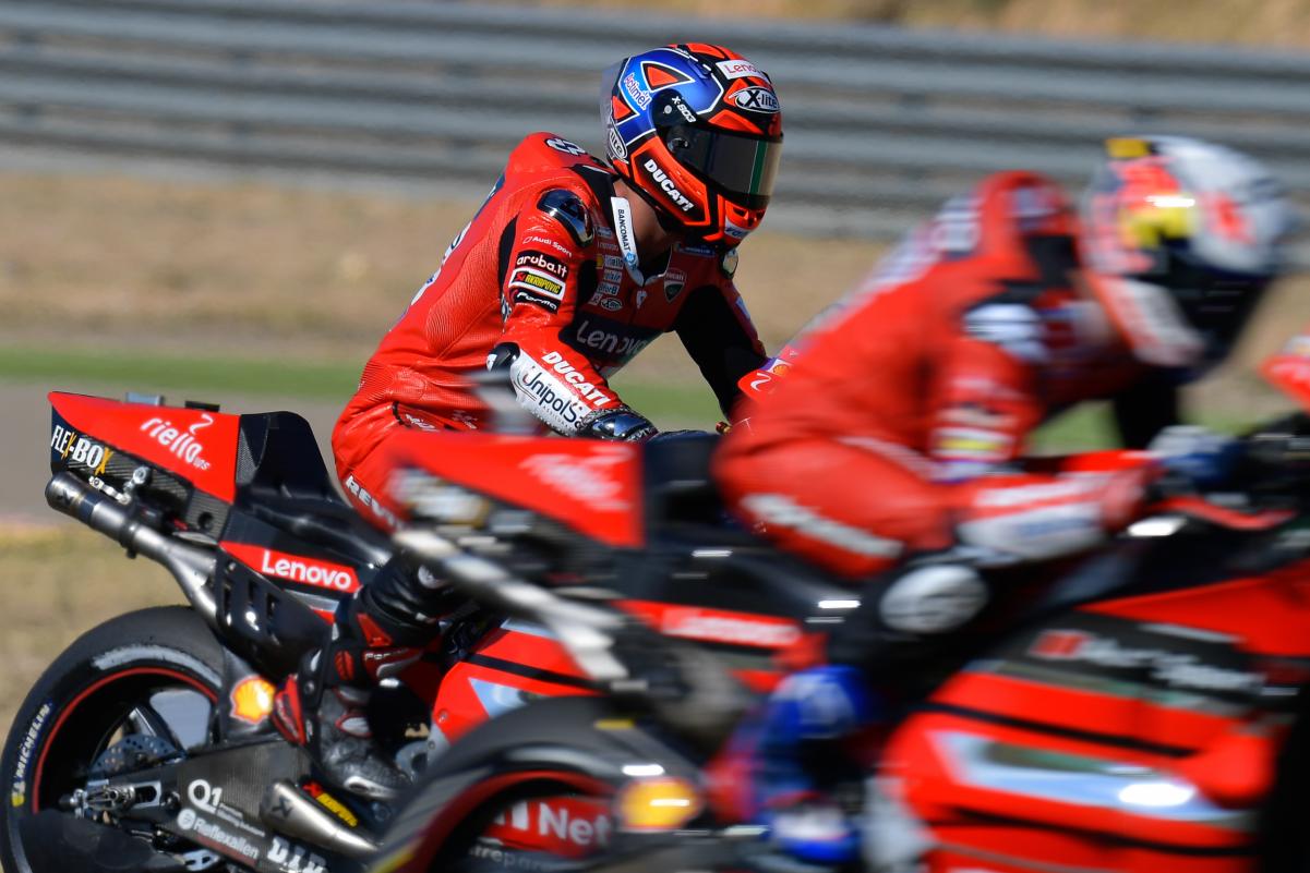 Andrea Dovizioso, Aleix Espargaro, MotoGP