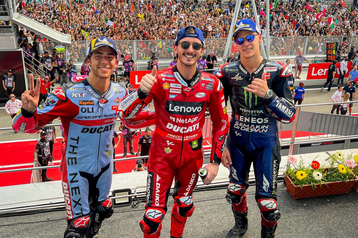 Enea Bastianini, Pecco Bagnaia y Fabio Quartararo, tres de los candidatos al título de MotoGP en 2023 / MotoGP