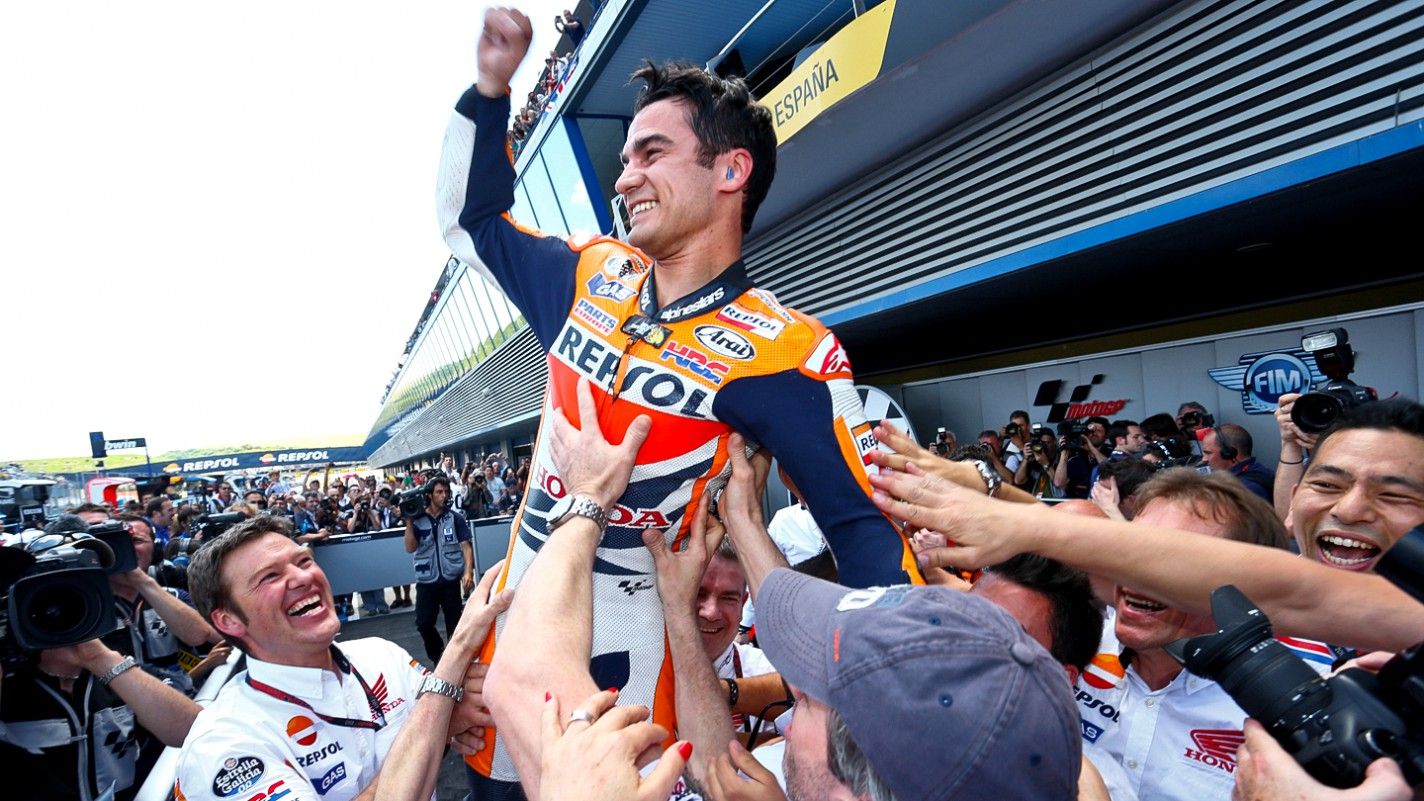 Dani Pedrosa celebra la victòria al GP d'Espanya de 2013 / MotoGP