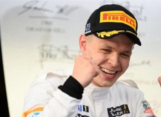 Kevin Magnussen, F1, Ayao Komatsu