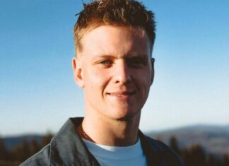 Schumacher gets first IndyCar test with RLLR Mick Schumacher, IndyCar