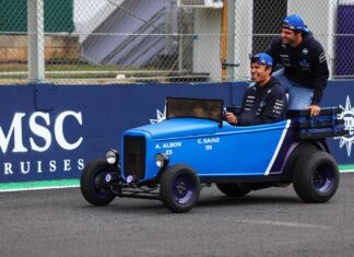 Carlos Sainz, Alexander Albon, F1, Brazil GP