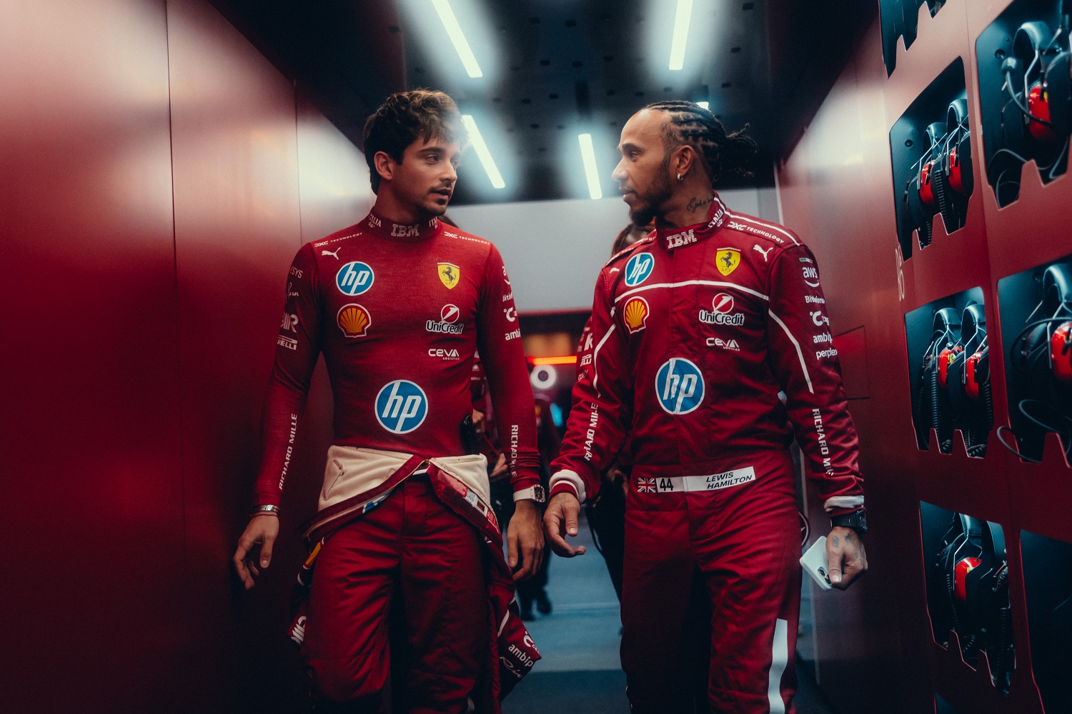 CL_AbuDhabiGP25_byAntoineTruchet-9473-2_06918e57-1905-4241-9e66-4c6769a08a41 Frederic Vasseur, F1, Charles Leclerc, Lewis Hamilton, Ferrari