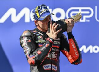 Bezzecchi storms to victory ahead of Martin, Diggia defeats Marc Marquez on take two