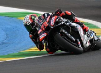 Bezzecchi triomphe au GP du Brésil de MotoGP avec un doublé dominant d’Aprilia
