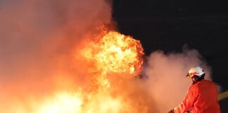 Incendi espectacular durant la cursa de NASCAR a Bristol