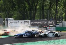 Gran accidente en la carrera GT de Monza con más de una docena de vehículos implicados