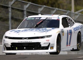 Los equipos de NASCAR O’Reilly elogian la decisión de control de carrera de Corey Day