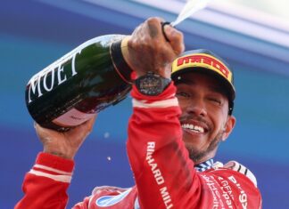Lewis Hamilton agraeix els seus seguidors: “Em van rescatar l’any passat”