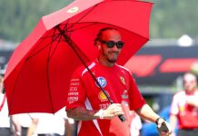 Lewis Hamilton demana una menor dependència del programari a la F1, destacant la seva “real frustració”