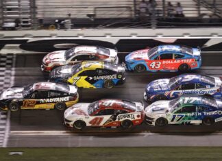 Por qué menos potencia es mejor para la NASCAR en los superspeedways