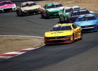 Todd Gilliland renueva con Front Row Motorsports hasta 2027