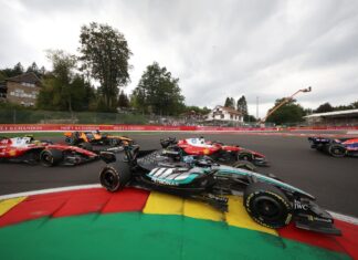 Els cotxes de Mercedes pateixen problemes de potència en el GP de Bèlgica