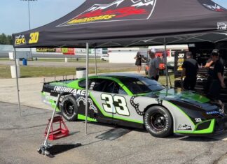 Cleetus McFarland adquireix un Pro Late Model per millorar les seves habilitats de pilotatge