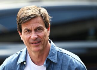 Toto Wolff reflexiona sobre su paternidad mientras su hijo Jack lidera el campeonato de karting