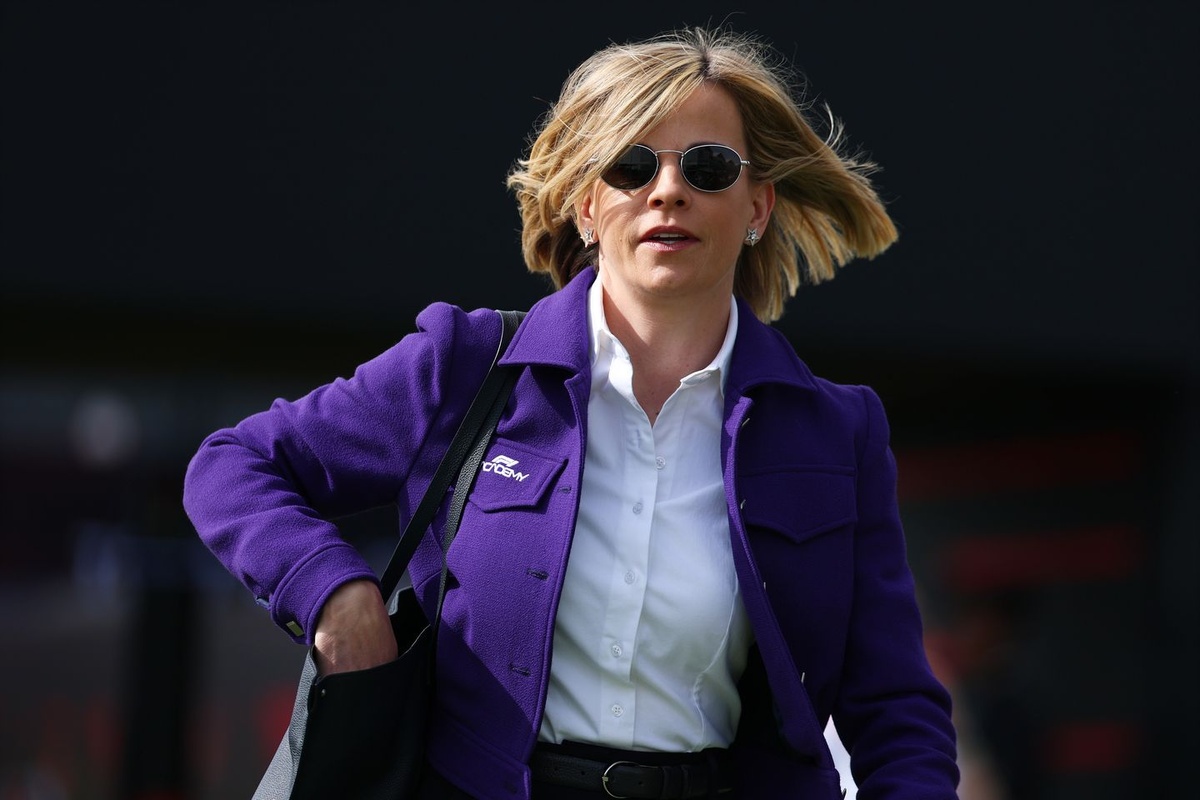 Susie Wolff aborda les dificultats de Maya Weug per trobar un seient de competició