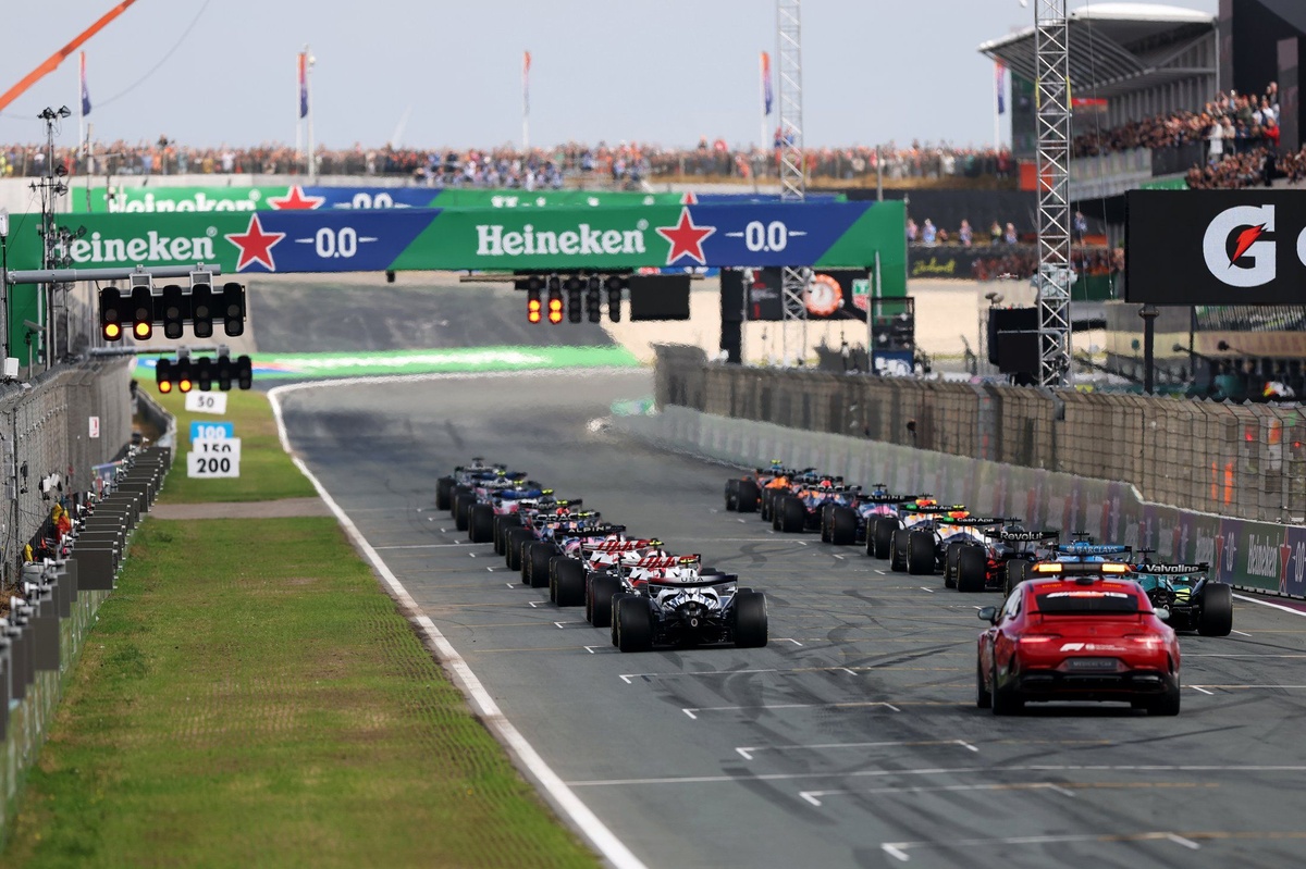 Controversy in Zandvoort: Drivers Question the Safety Car Procedure