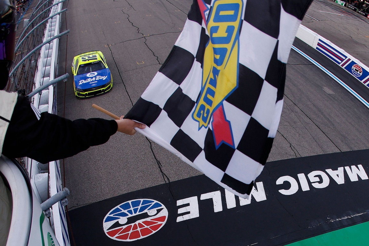 Blaney repeteix victòria al NASCAR Cup a New Hampshire