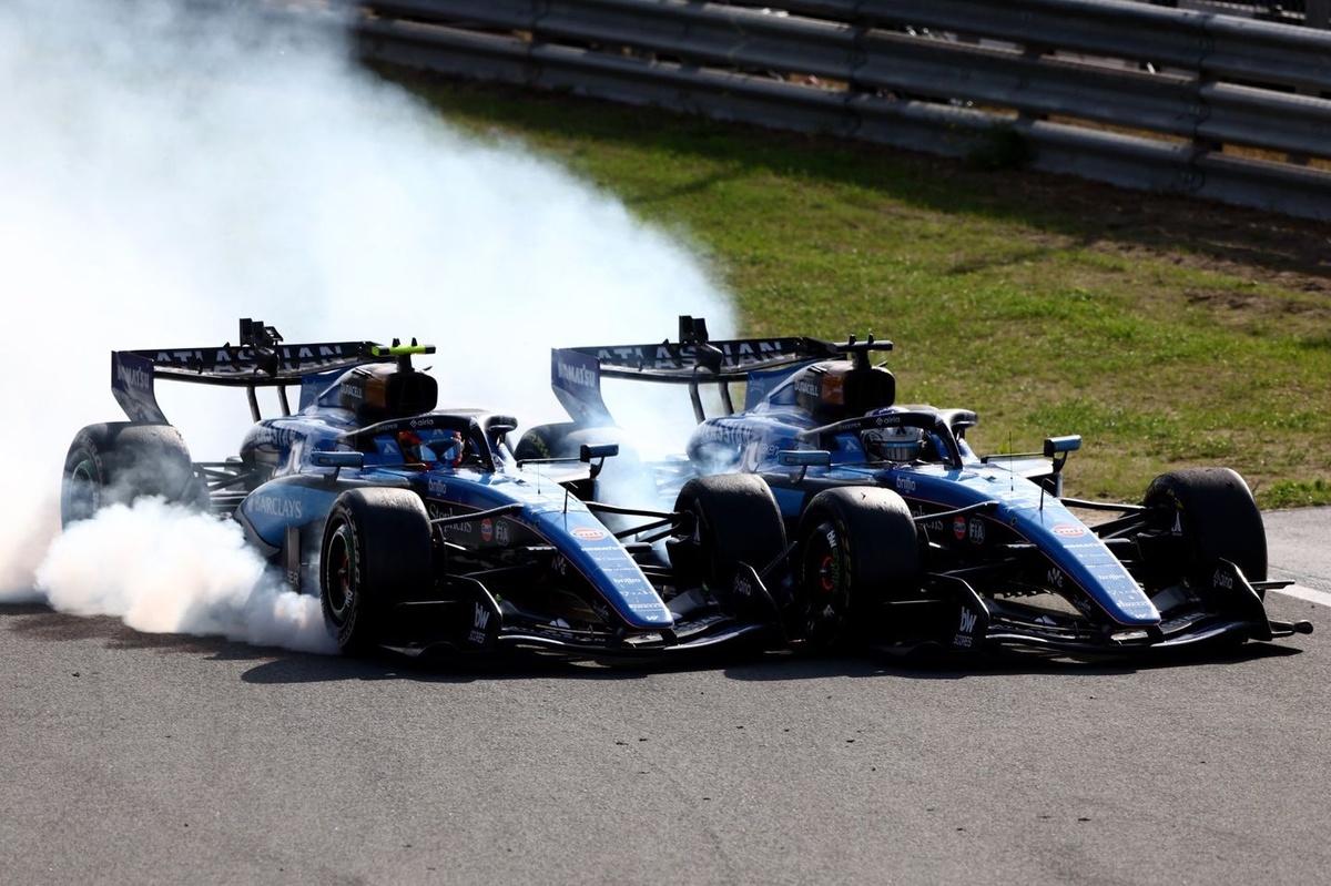 Carlos Sainz accepta la penalització per l’incident amb Alex Albon: «El pitjor resultat possible»