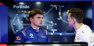 Ben Barnicoat es prepara per a la competència amb Max Verstappen a Portimao